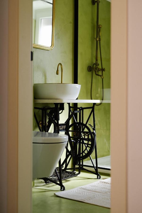 With Private Parking Free Apartment