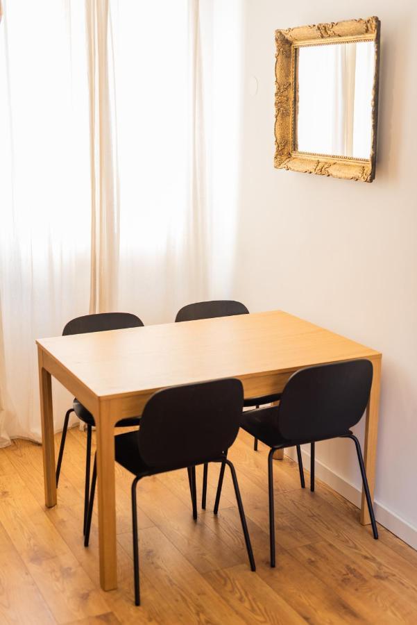With Private Parking Free Apartment