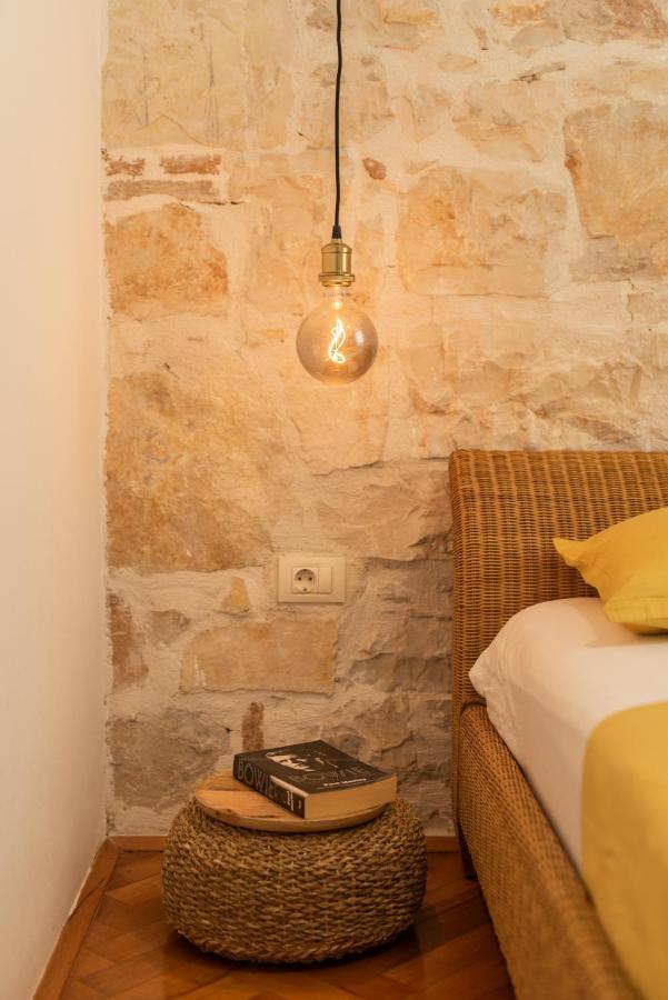 With Private Parking Free Apartment